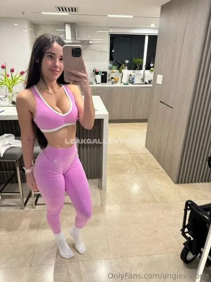 Angievarona Exclusive Leaked Nude Onlyfans #1785913