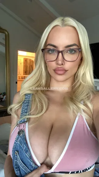 Lindseypelas Exclusive Leaked Nude Onlyfans #1800226