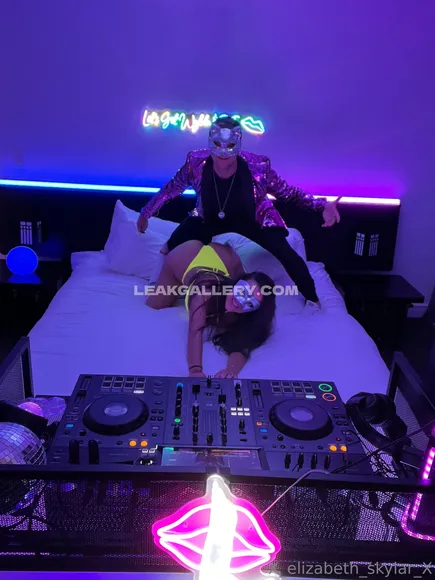 X_elizabeth_skylar_x Exclusive Leaked Nude Onlyfans #732679