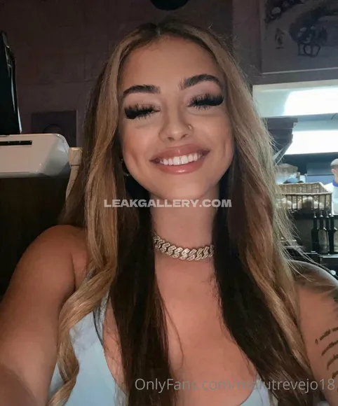 Malutrevejo18 / malutrevejo / malutrevjo / malu_trevejo Exclusive Leaked Nude Onlyfans #1725617