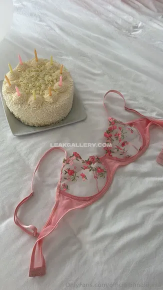 Annalouieaustin Exclusive Leaked Nude Onlyfans #775923