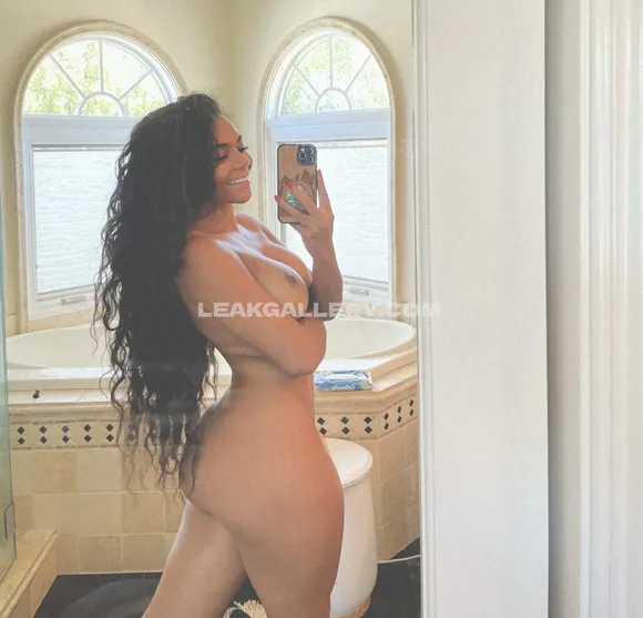 Princesshelayna Exclusive Leaked Nude Onlyfans #1942344