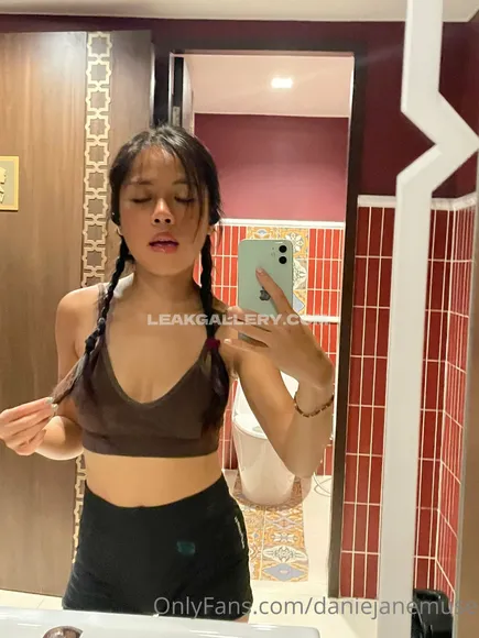 Daniejanemuse Exclusive Leaked Nude Onlyfans #2000432