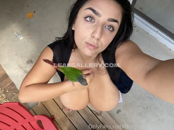 Thatgreeneyedgirl22 Exclusive Leaked Nude Onlyfans #2060928