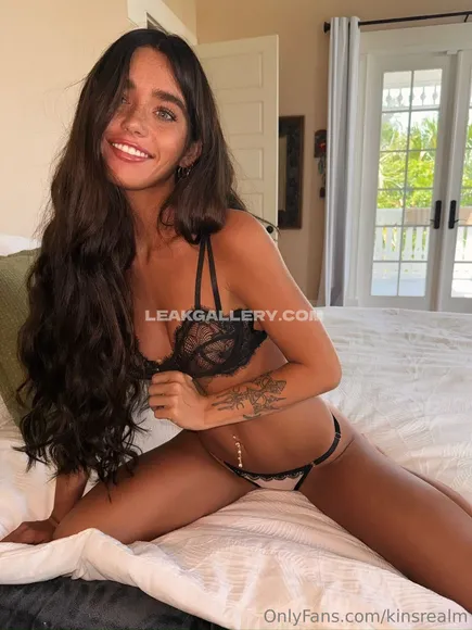 Kinsrealm Exclusive Leaked Nude Onlyfans #2420010
