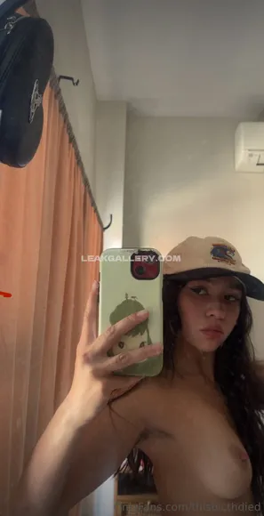 Thisbicthdied Exclusive Leaked Nude Onlyfans #1093394