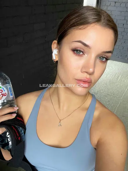 Wbery Exclusive Leaked Nude Onlyfans #483705