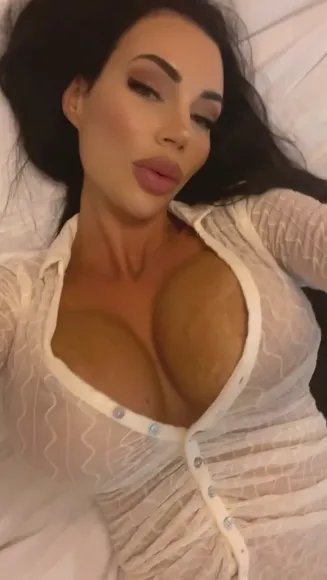 Yvonne_bar Exclusive Leaked Nude Onlyfans #1013321