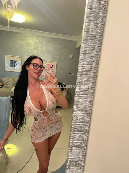 Yvonne_bar Exclusive Leaked Nude Onlyfans #1016375