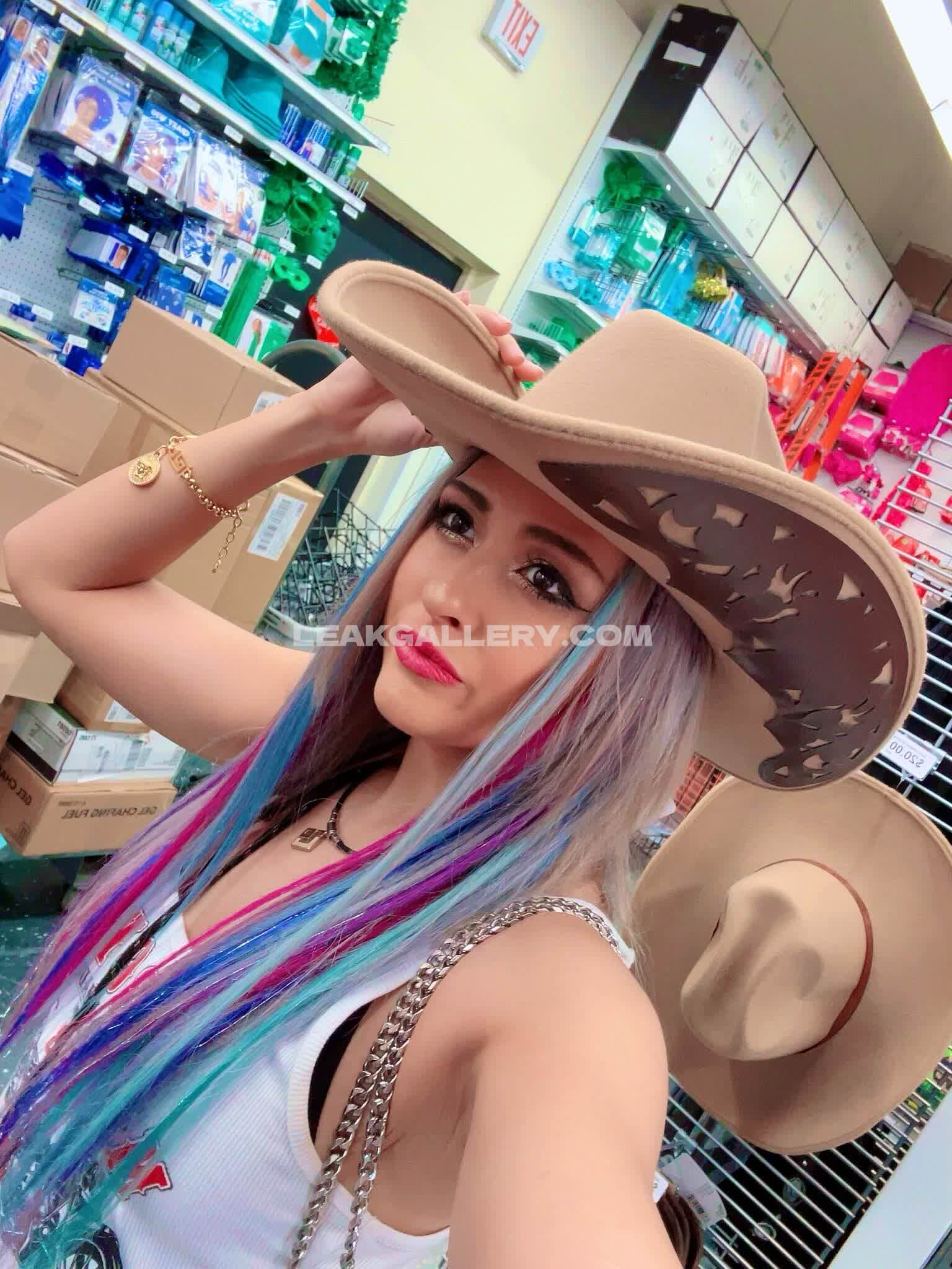 0221giulia Exklusiv geleakte Nacktbilder von OnlyFans #7555981