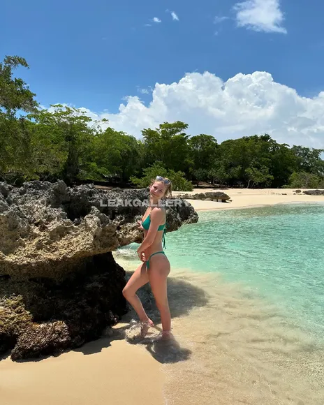 ____lauriee____ Exclusive Leaked Nude Onlyfans #5458767