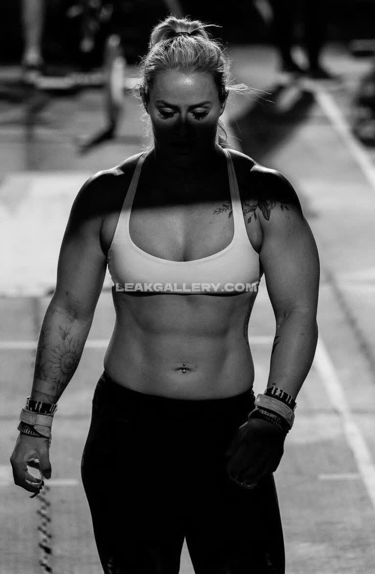 _dellespeegle_ / dellespeegle Exclusive Leaked Nude OnlyFans #3943160