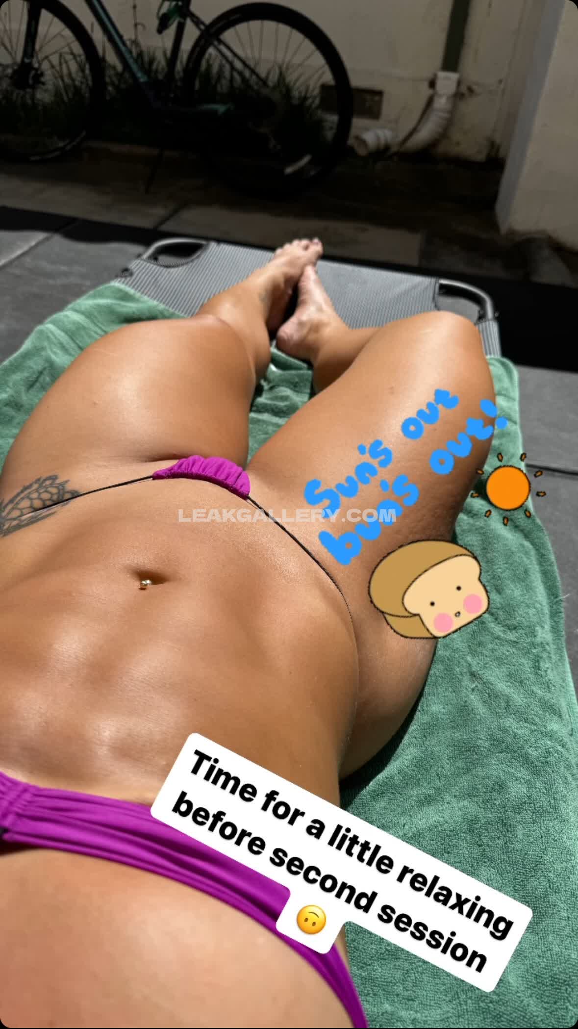 _dellespeegle_ / dellespeegle Exclusive Leaked Nude OnlyFans #3922447