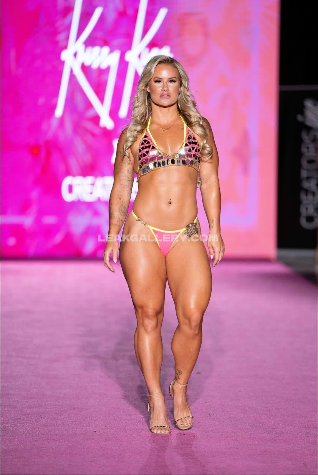 _dellespeegle_ / dellespeegle Exclusive Leaked Nude OnlyFans #3940960