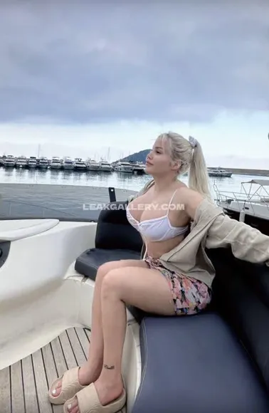 Albeniebruu Exclusive Leaked Nude OnlyFans #12082880