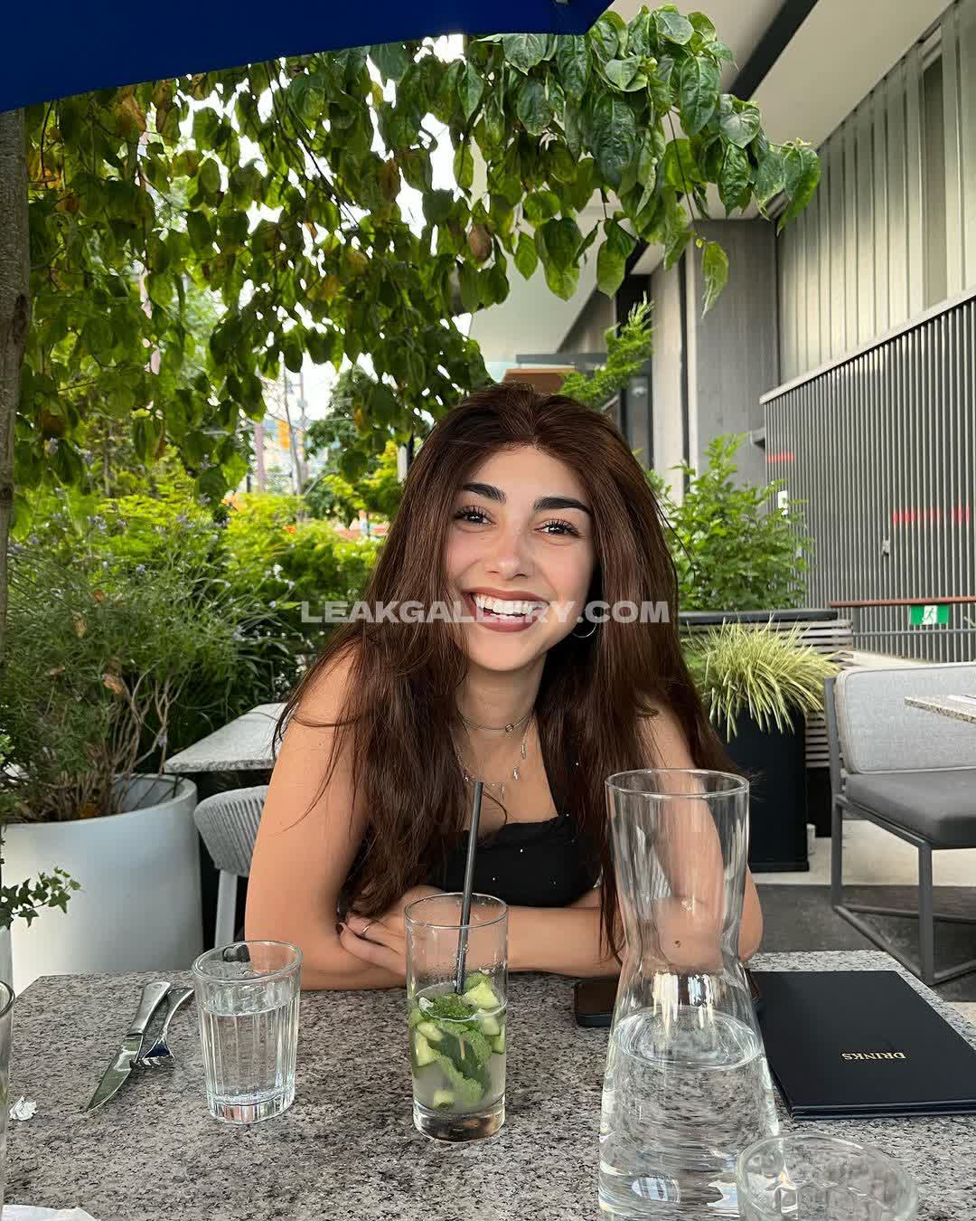 Alexamansour Exclusive Leaked Nude OnlyFans #4107284
