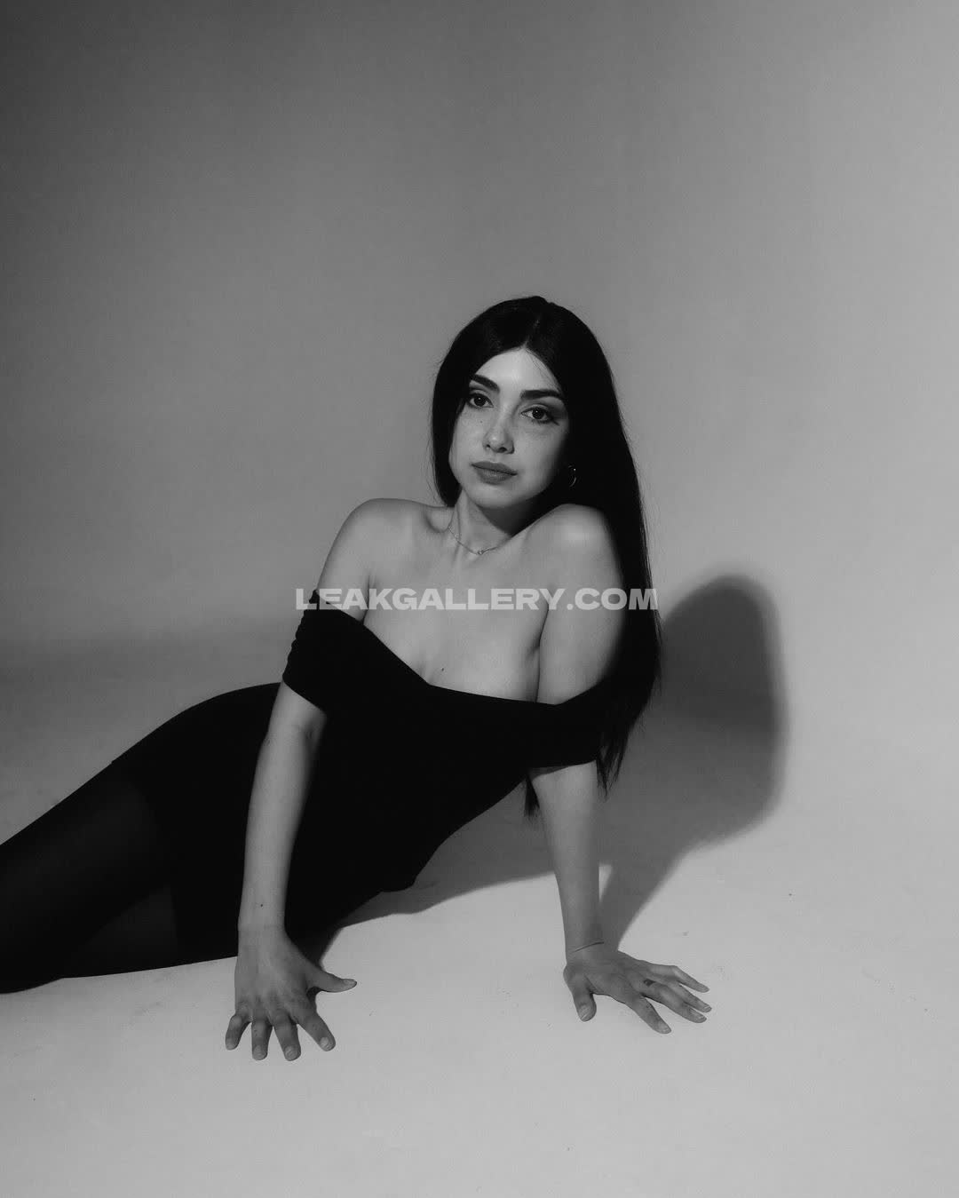 Alexamansour Exclusive Leaked Nude OnlyFans #4108010