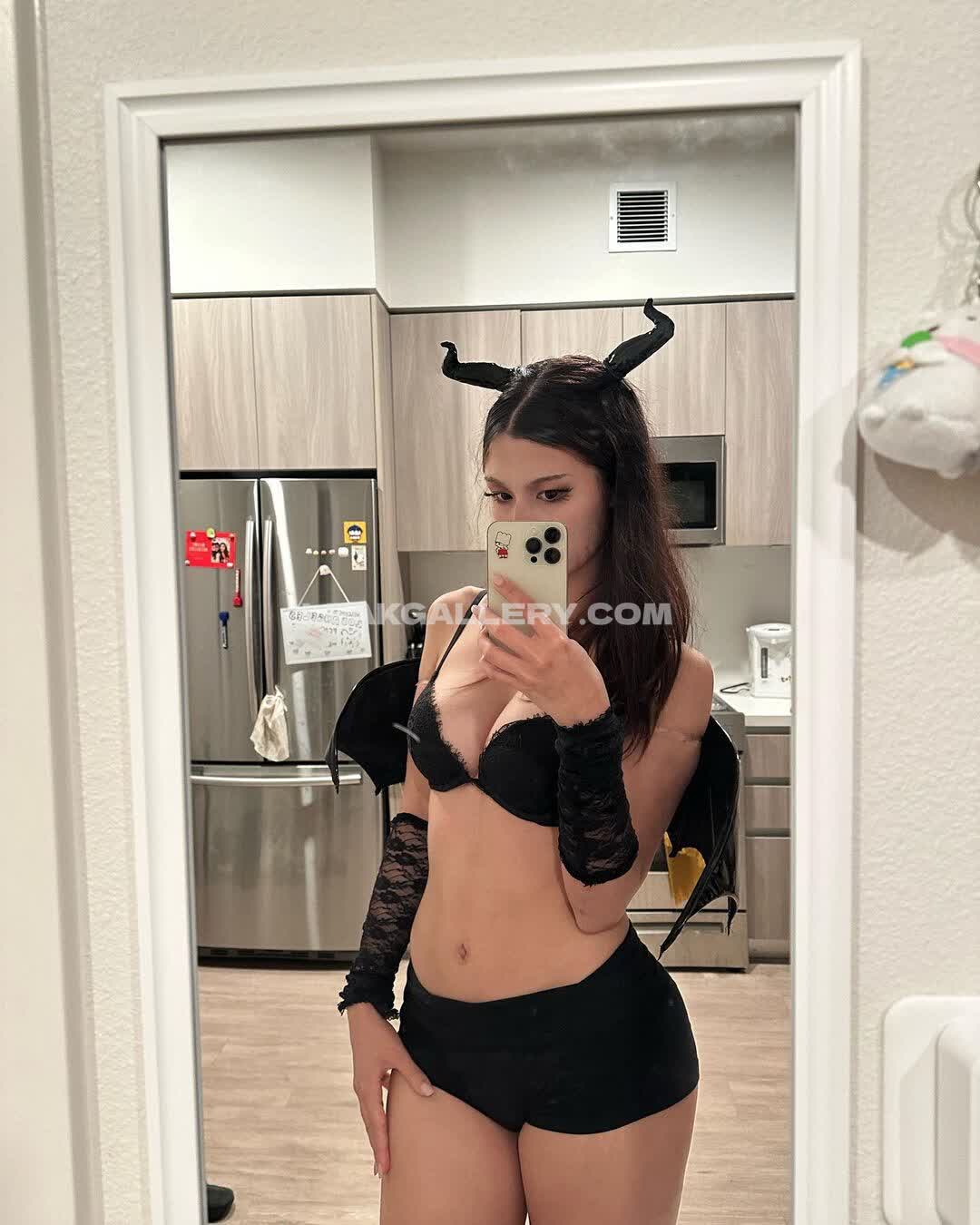 Amiechikin Exclusive Leaked Nude OnlyFans #7471522