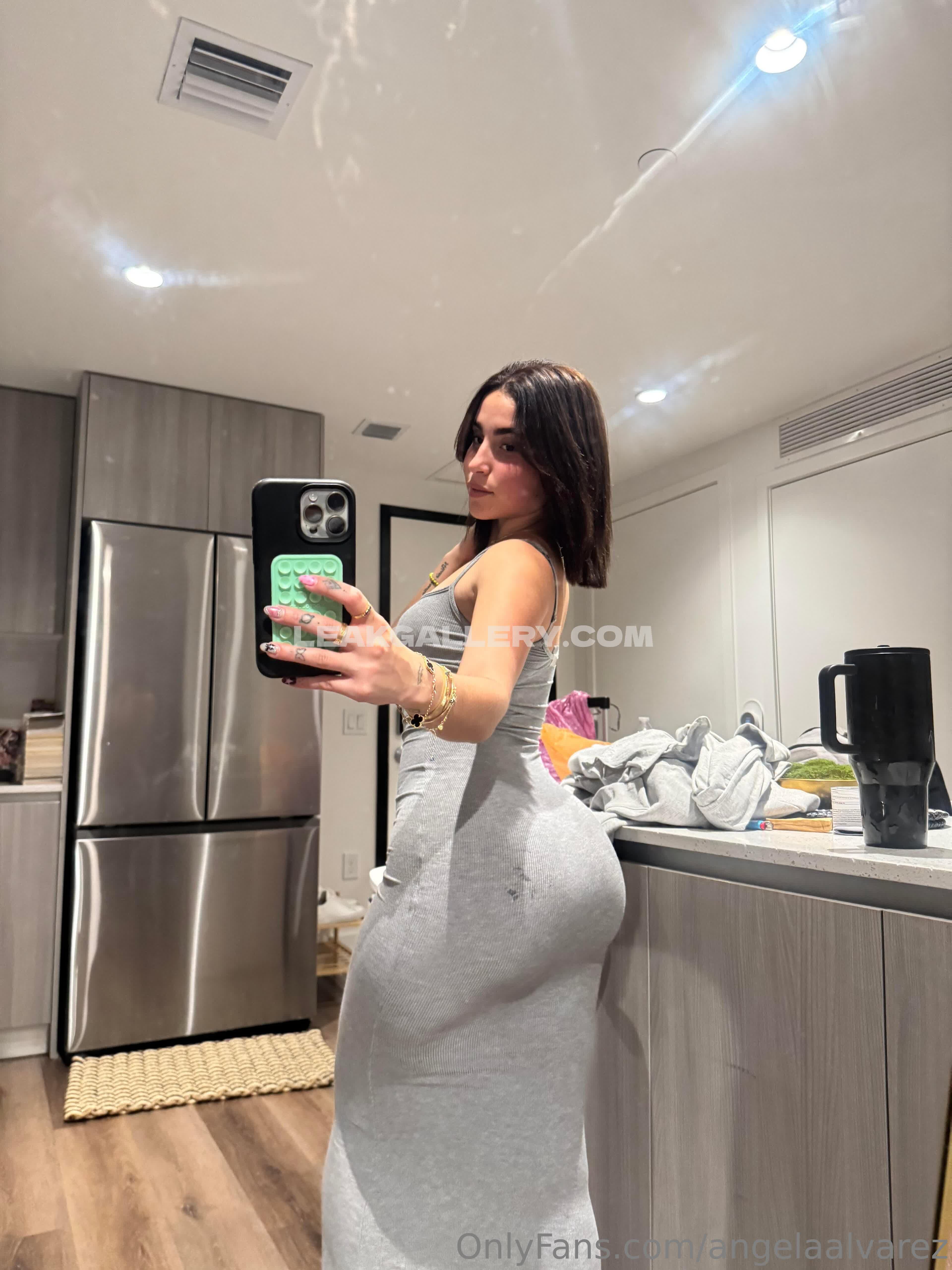 Angeelaalvarezz Exclusive Leaked Nude OnlyFans #8305606
