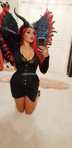 Avyannalouver Exclusive Leaked Nude OnlyFans #8029371