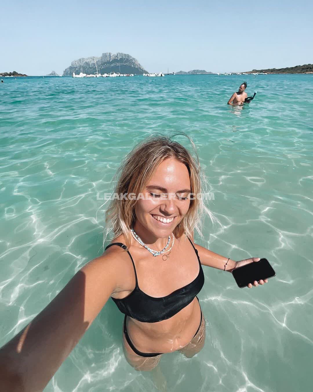 Axellemaga Exclusive Leaked Nude OnlyFans #7418393