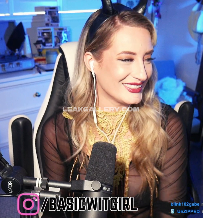 Basicwitgirl एक्सक्लूसिव लीक्ड न्यूड OnlyFans #7922210
