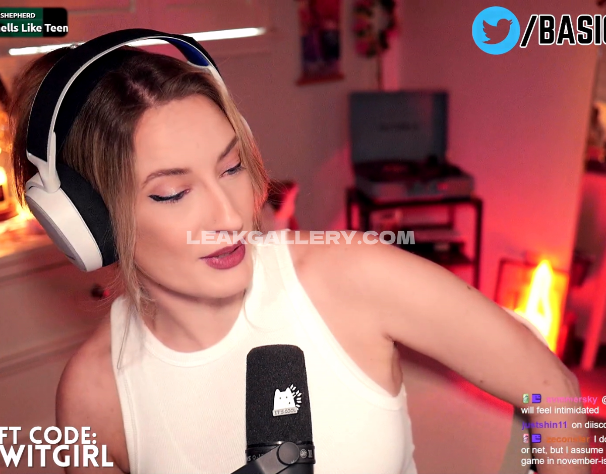 Basicwitgirl Leak OnlyFans exclusif #7923377
