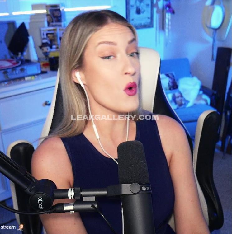 Basicwitgirl Exklusiv geleakte Nacktbilder von OnlyFans #7923096