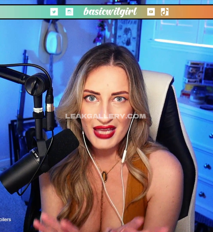 Basicwitgirl Эксклюзивная утечка обнаженных OnlyFans #7919945
