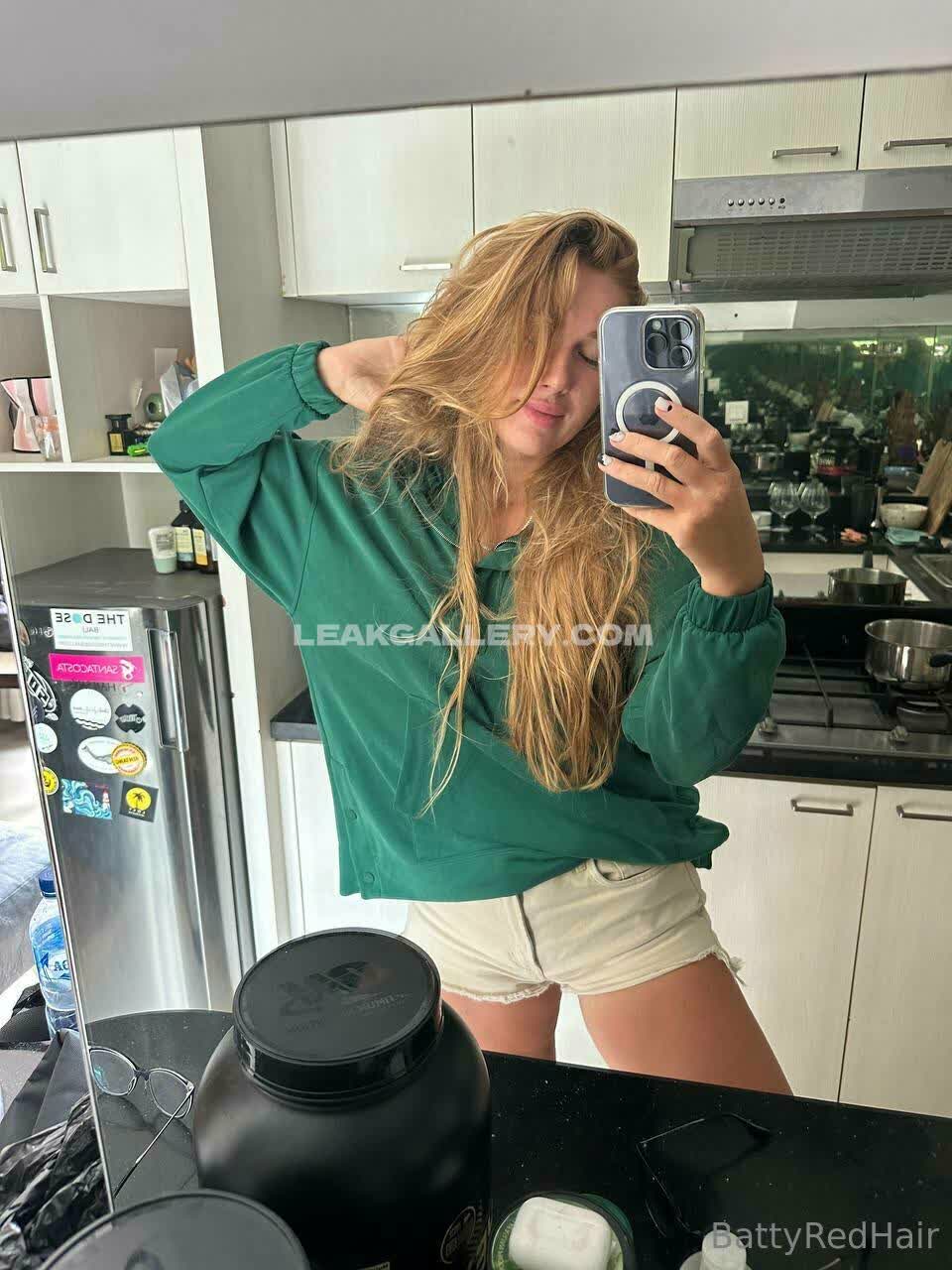 Battyredhair Exclusive Leaked Nude OnlyFans #2956909