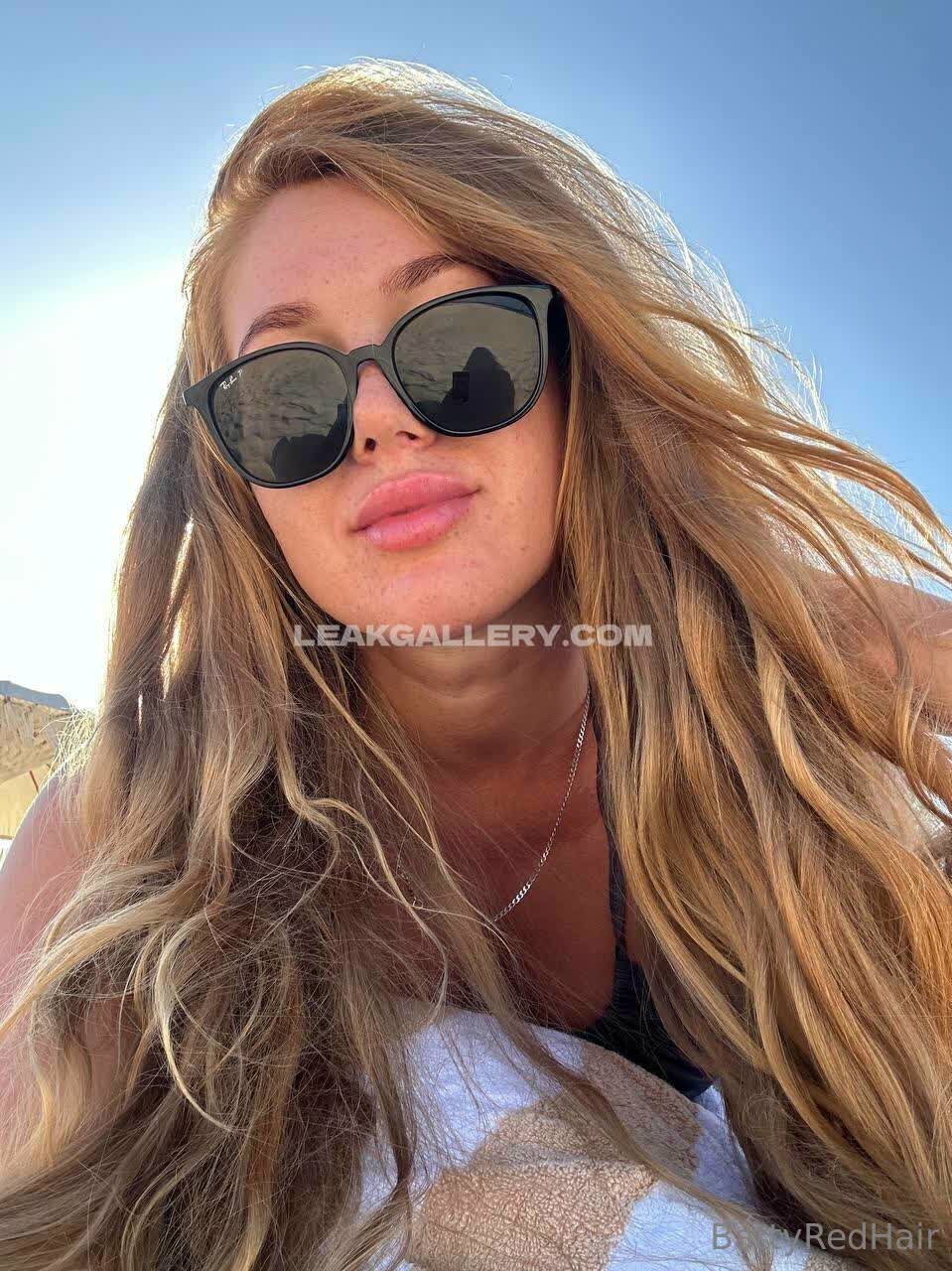 Battyredhair Exclusive Leaked Nude OnlyFans #2949600