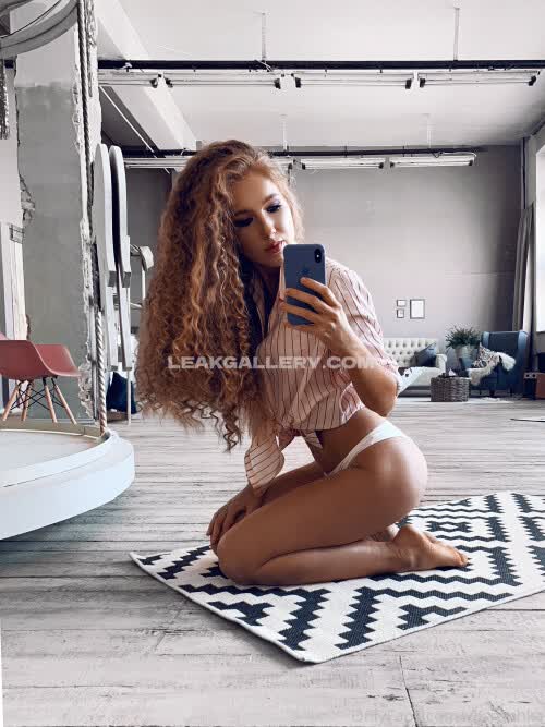Battyredhair Exclusive Leaked Nude OnlyFans #2955537