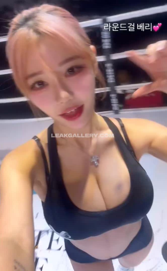 Berry_is_blooming Exclusive Leaked Nude OnlyFans #7733541