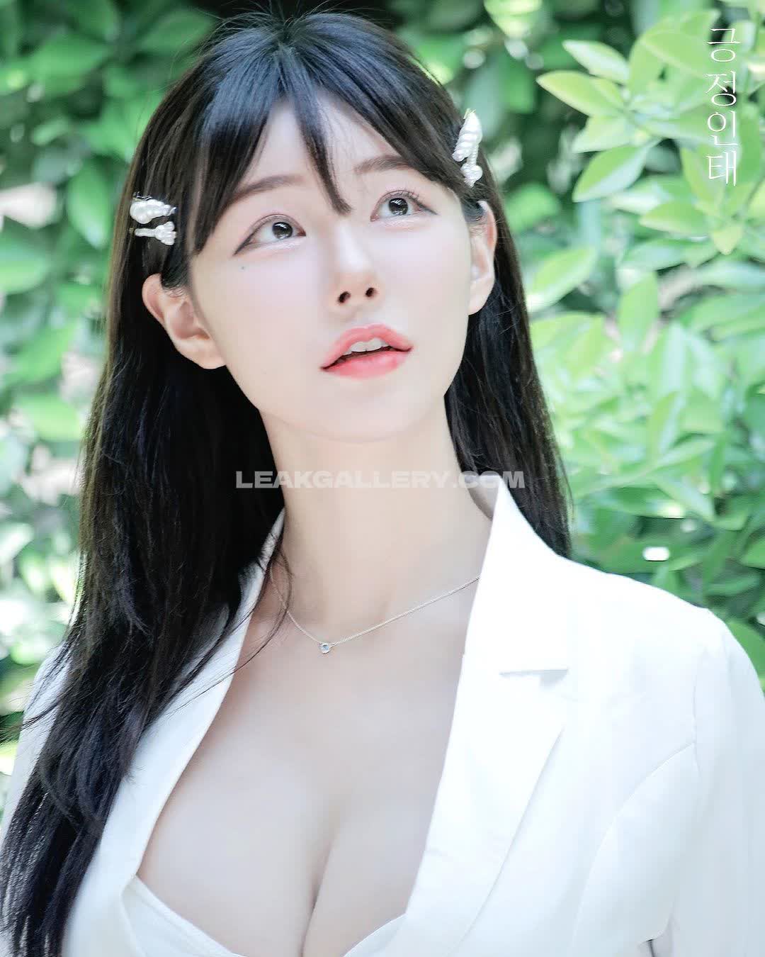 Berry_is_blooming Exclusive Leaked Nude OnlyFans #7723366