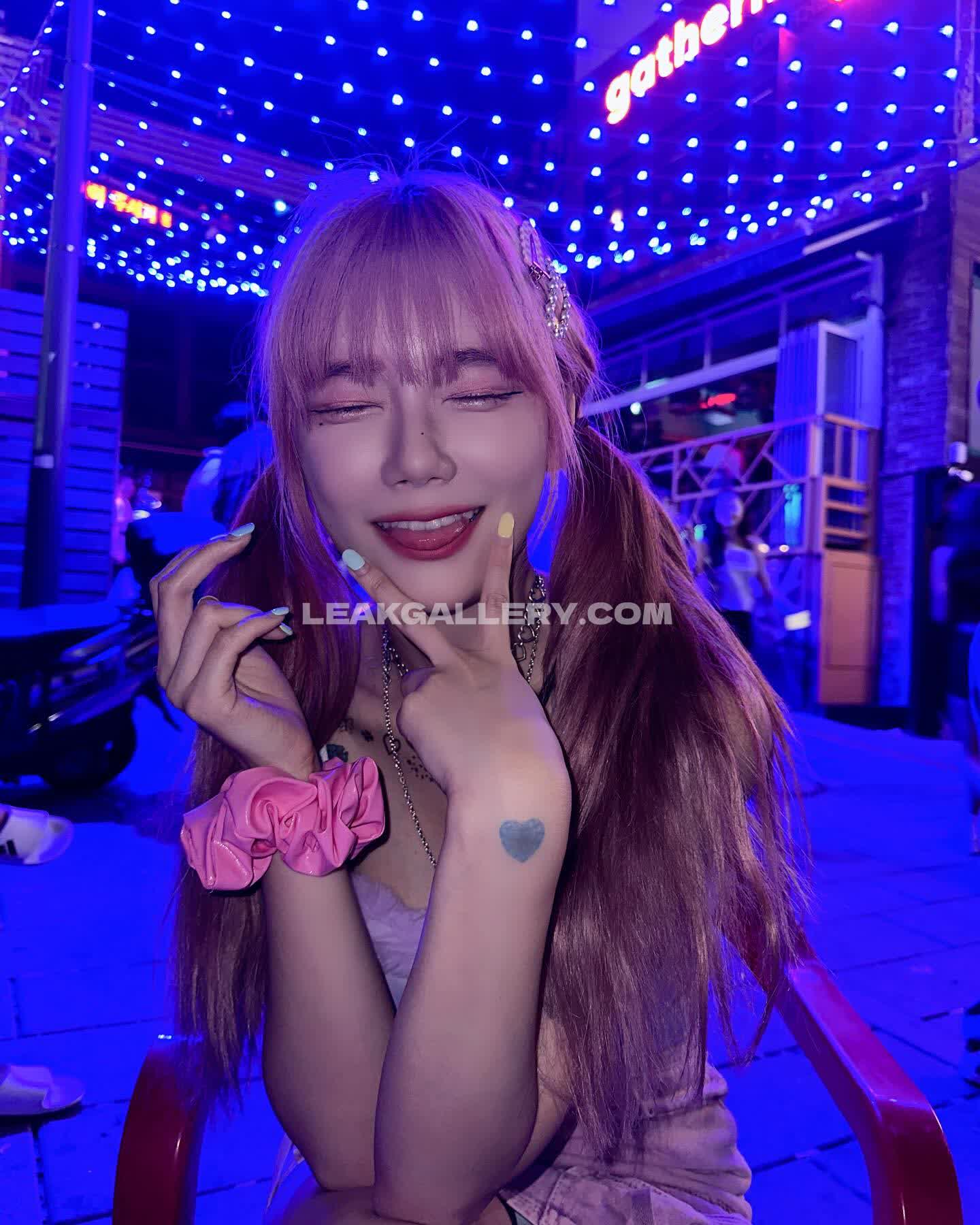 Berry_is_blooming Exclusive Leaked Nude OnlyFans #7734206