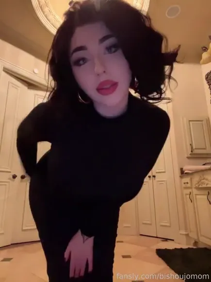 bishoujomom video thumbnail