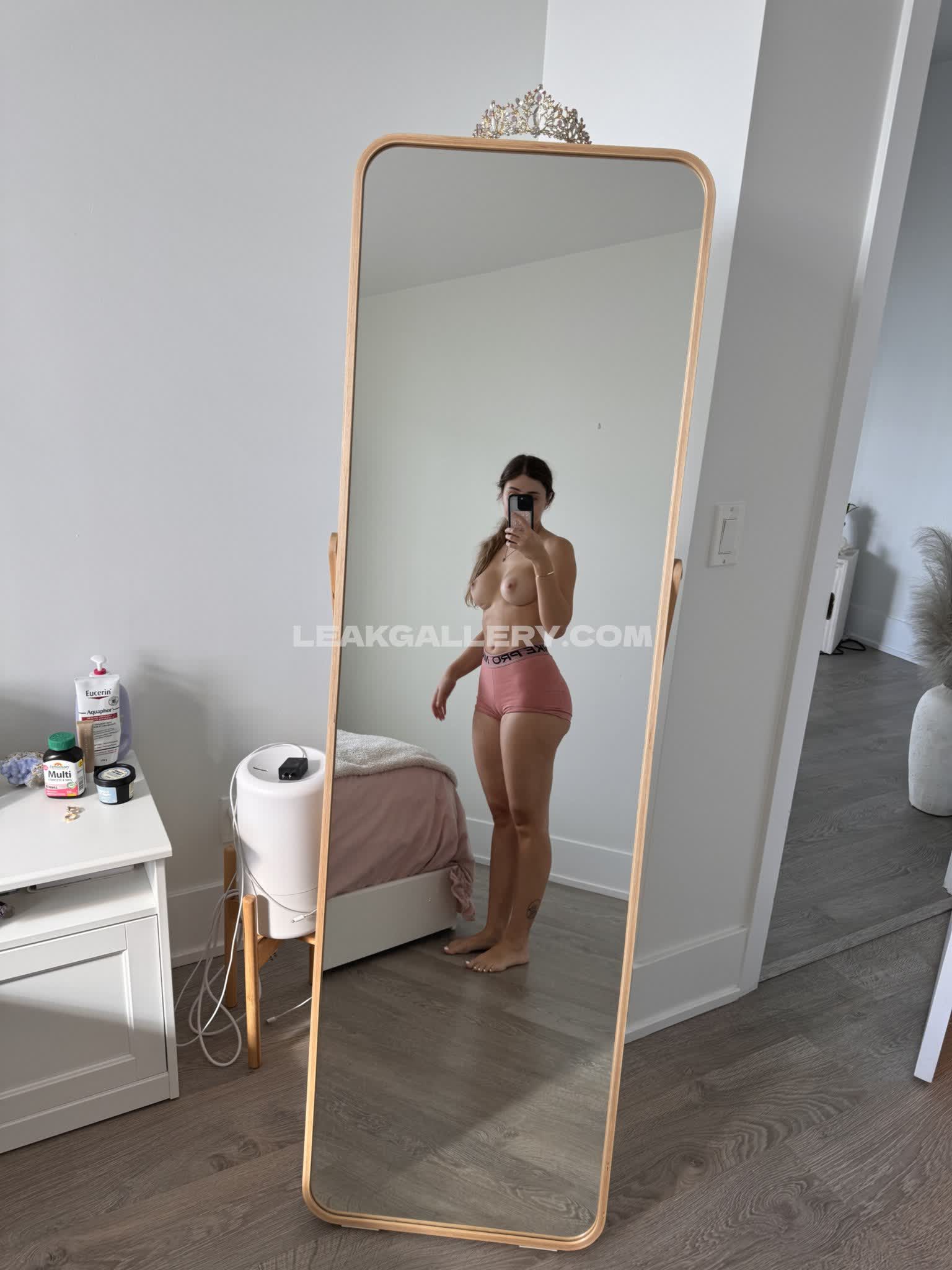 Bronwinaurora / bronwinauroua Exclusive Leaked Nude OnlyFans #8162847