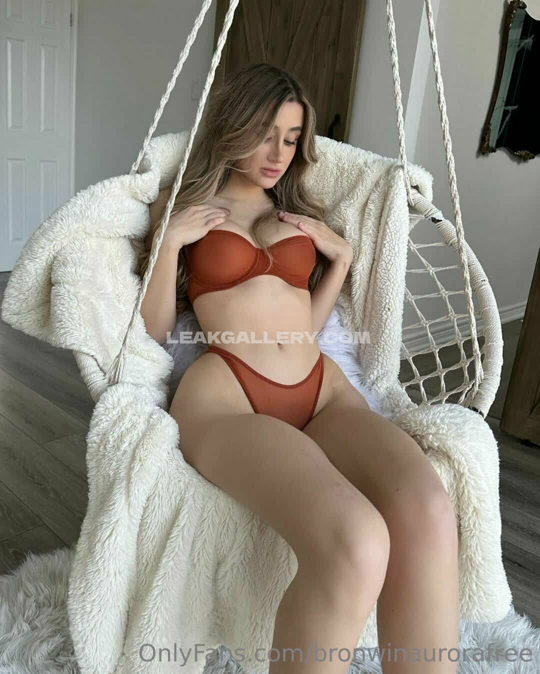 Bronwinaurora / bronwinauroua Exclusive Leaked Nude OnlyFans #4546638