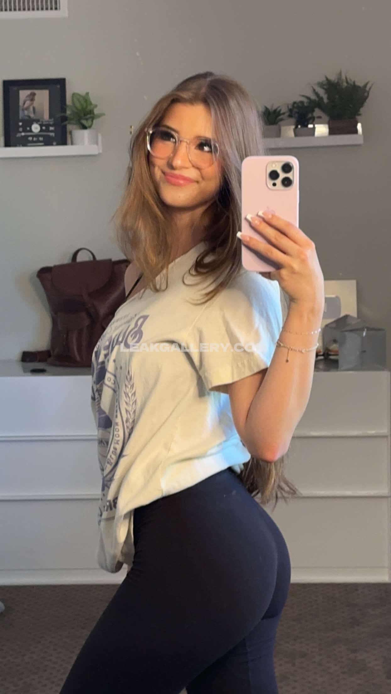 Brookemonk Exclusive Leaked Nude OnlyFans #5324867