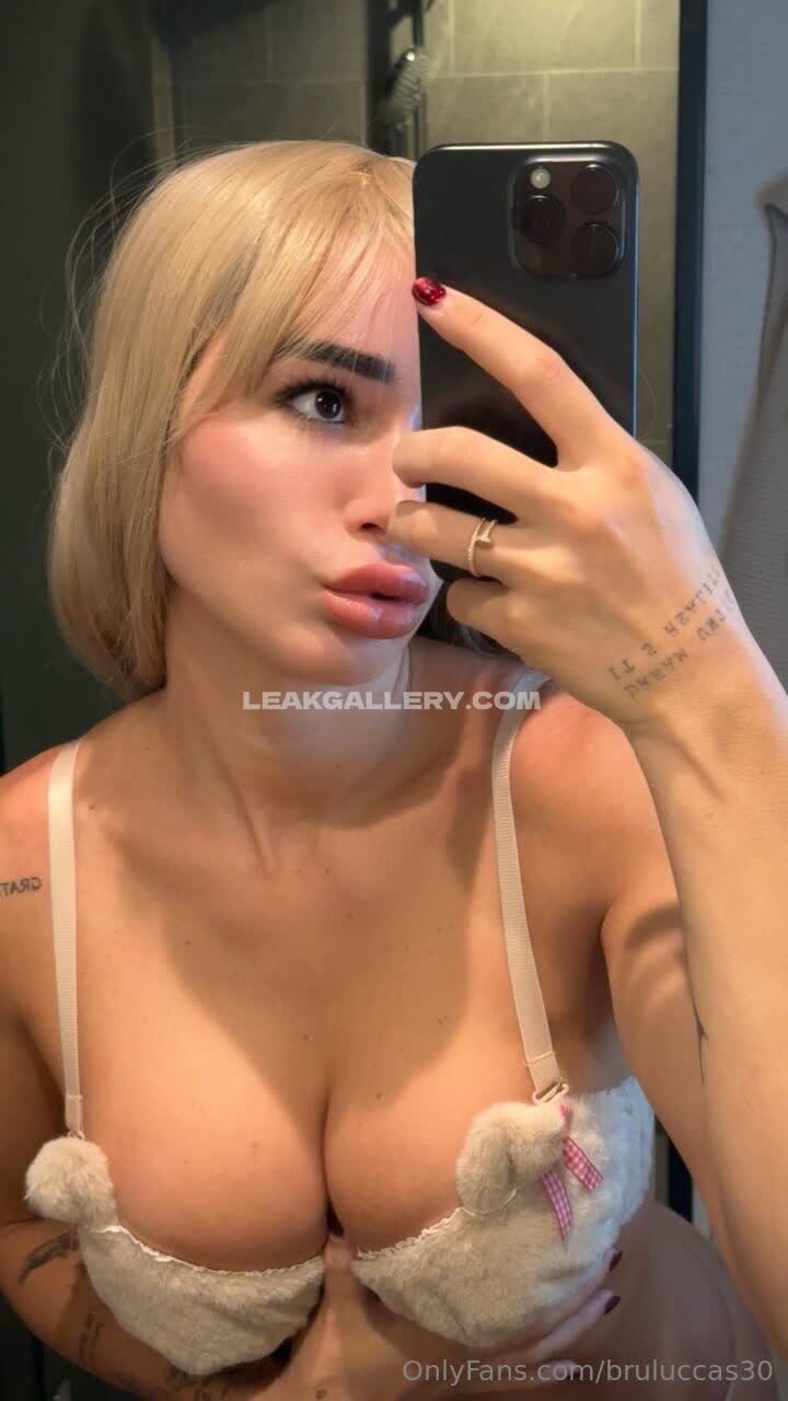 Bruluccas30 Exclusive Leaked Nude OnlyFans #7721958