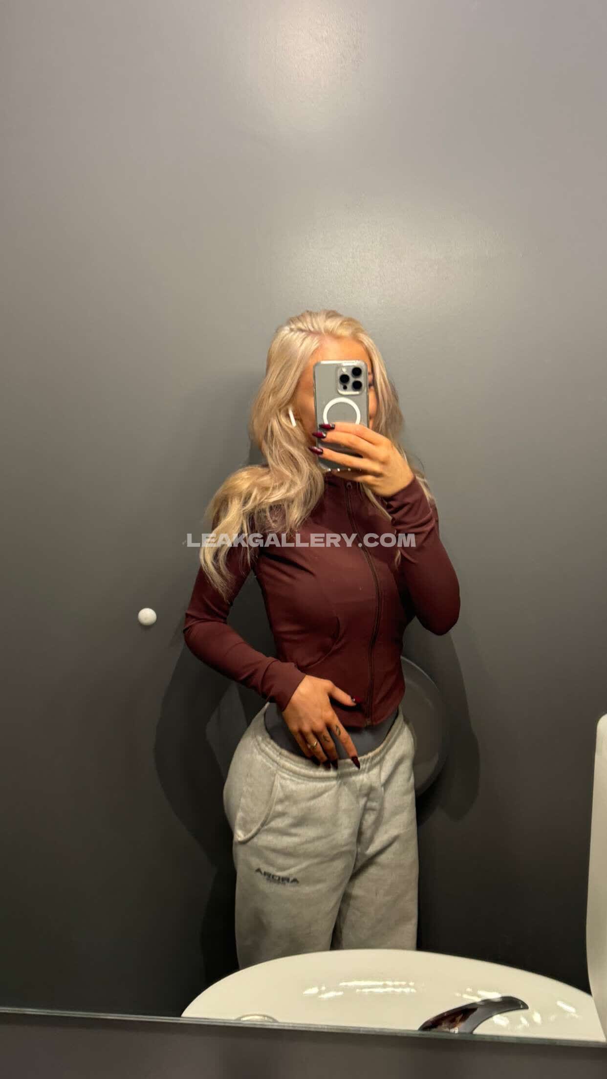 Brynhildurgunnlaugs / brynhildurgunnlaugss Exclusive Leaked Nude OnlyFans #7866703