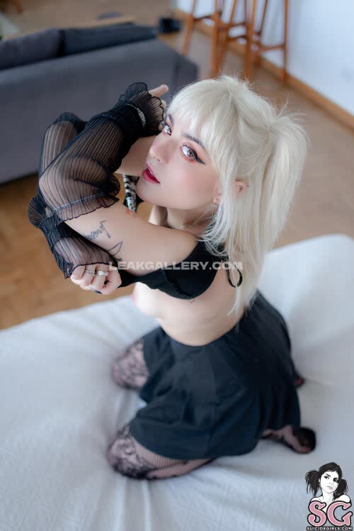 Carolinahempe Exclusive Leaked Nude OnlyFans #8074665