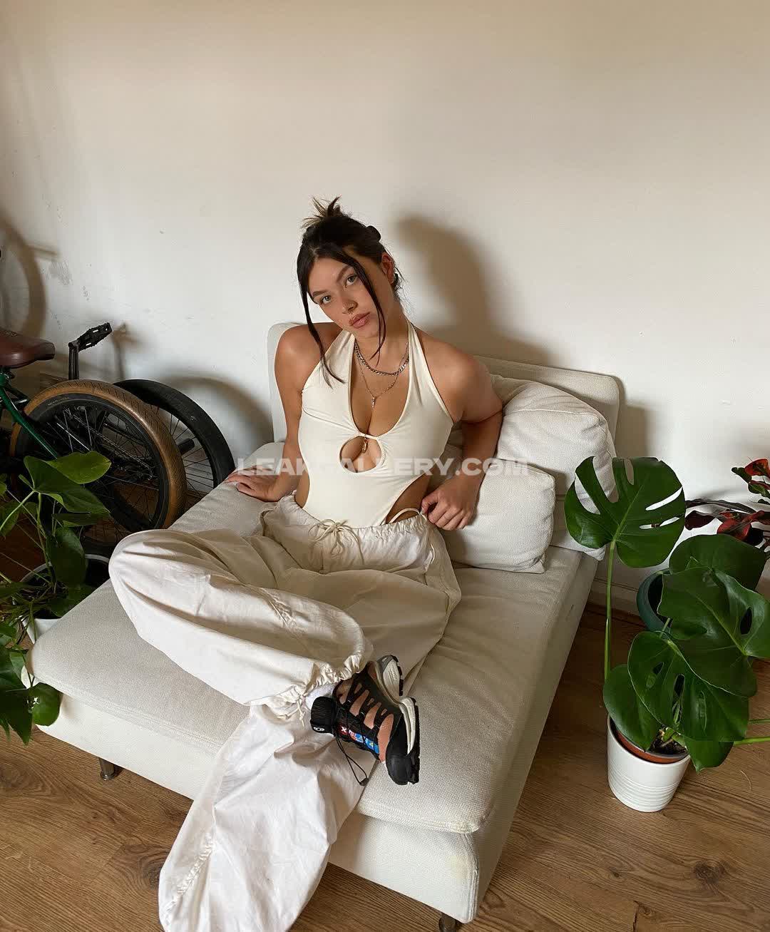 Cea Exclusieve gelekte naaktcontent van OnlyFans #5153890