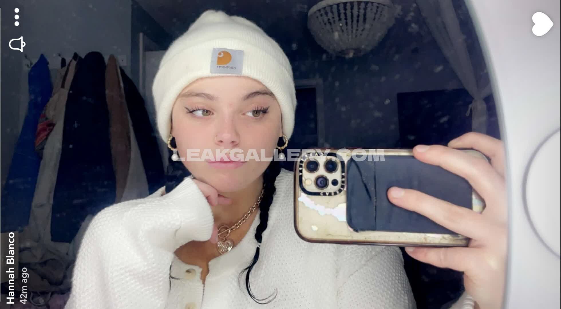 Champagnemami42069 Exclusive Leaked Nude OnlyFans #7082011