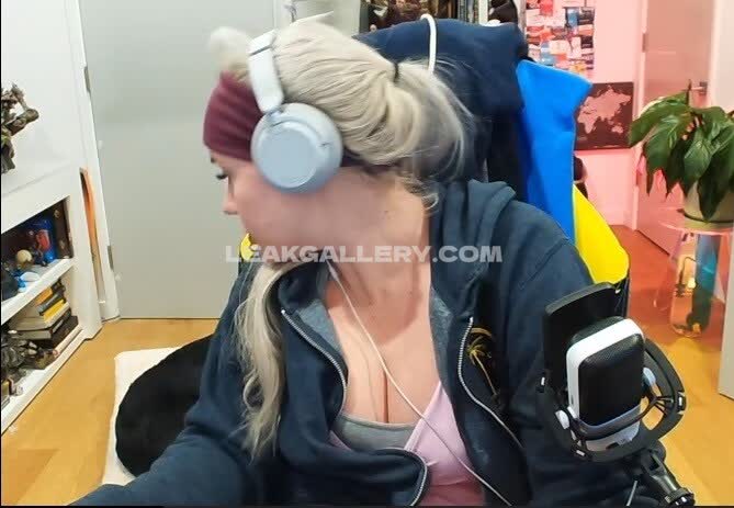 Charalanahzard Exclusive Leaked Nude OnlyFans #7807652