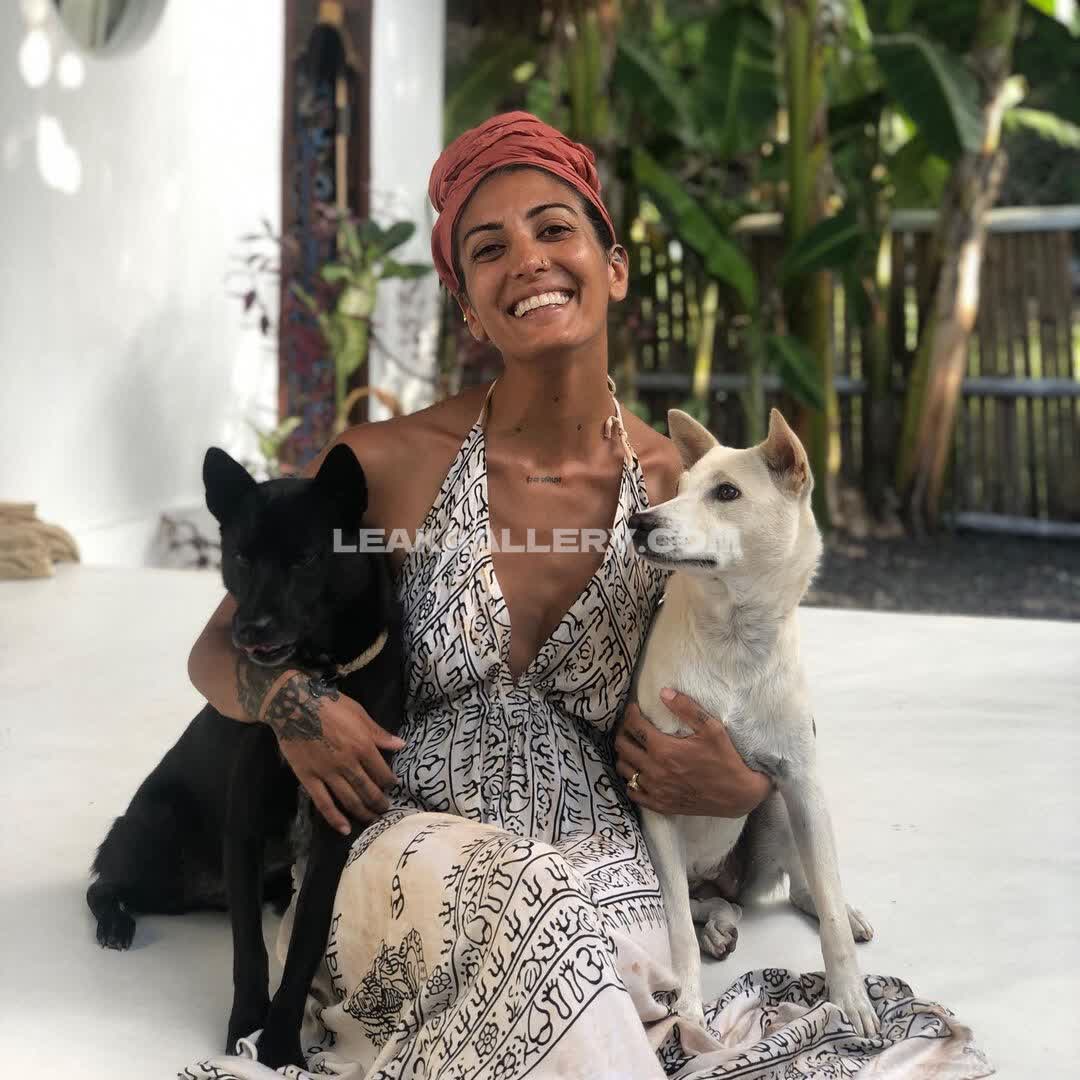Charlenaishani Exclusive Leaked Nude OnlyFans #8071869