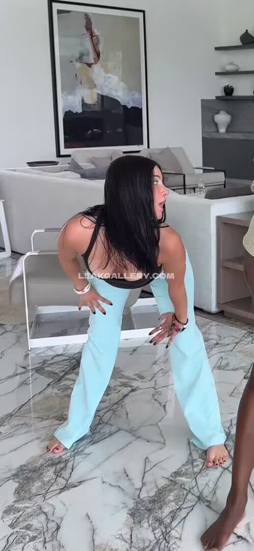 Charlidamelio / charli_damelio Exclusive Leaked Nude OnlyFans #12070103