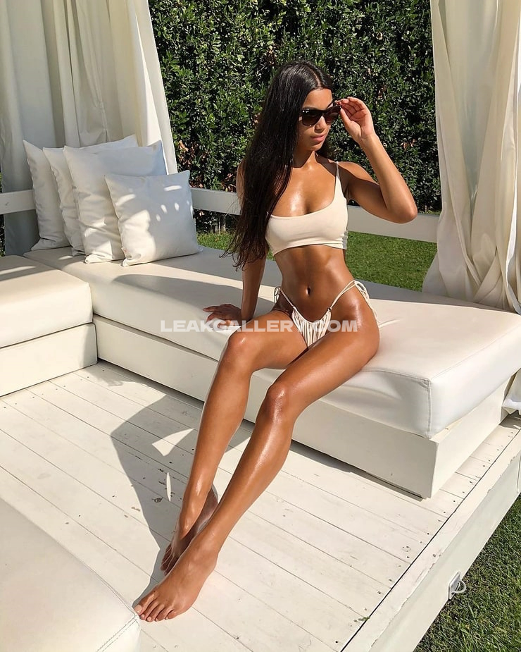 Chloescantlebury Exclusive Leaked Nude OnlyFans #7229310