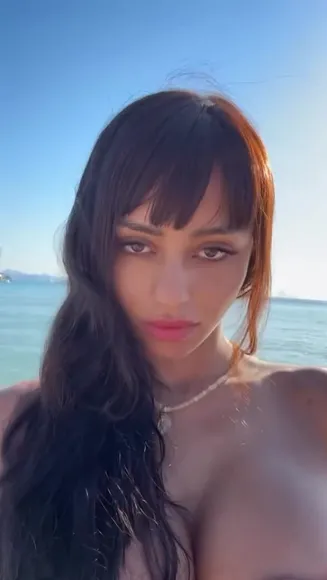 christinabertevello video thumbnail