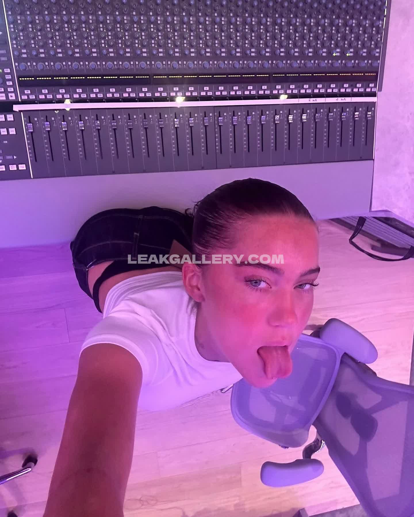 Claudia_valentina__ Exclusive Leaked Nude OnlyFans #4986802
